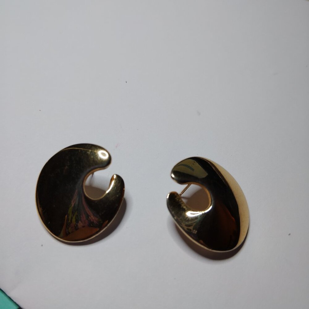 Vintage Monet Gold Tone Modernist Stud Earrings – Signed, Sculptural Design